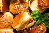 Cheeseburger Sliders on Hawaiian Rolls Recipe