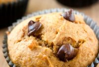 Pumpkin Chocolate Chip Muffins