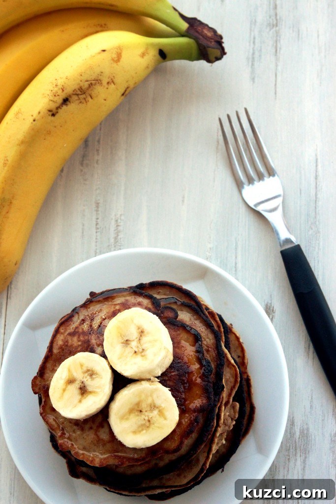 Grain-Free Banana Almond Pancake Recipe 4 Grain-Free Banana Almond Pancakes3