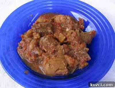 the beef with quince, greek recipe moschari me kydonia, is done and ready to eat