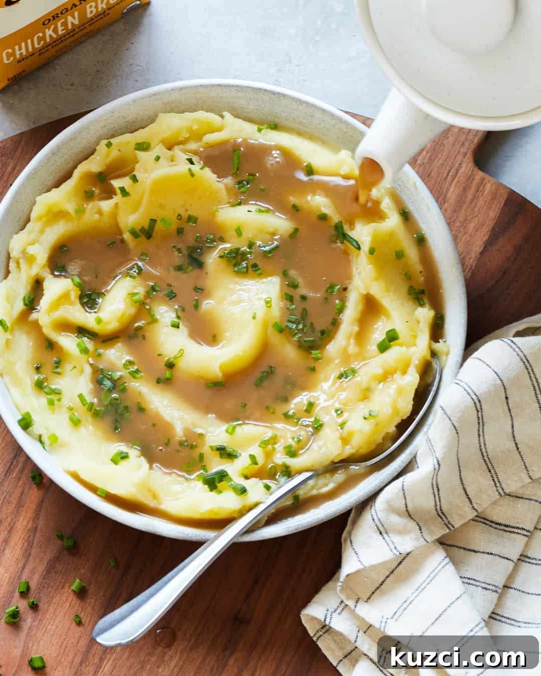 Creamy Mashed Potatoes with Savory Homemade Gravy 2 Easy Thanksgiving Mashed Potatoes with Gravy Gluten Free Healthy