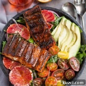Grilled Salmon Salad Recipe with Citrus Vinaigrette 6 Grilled salmon salad with wine