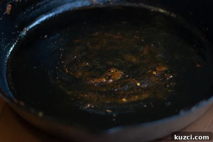 Lightly oiled skillet 