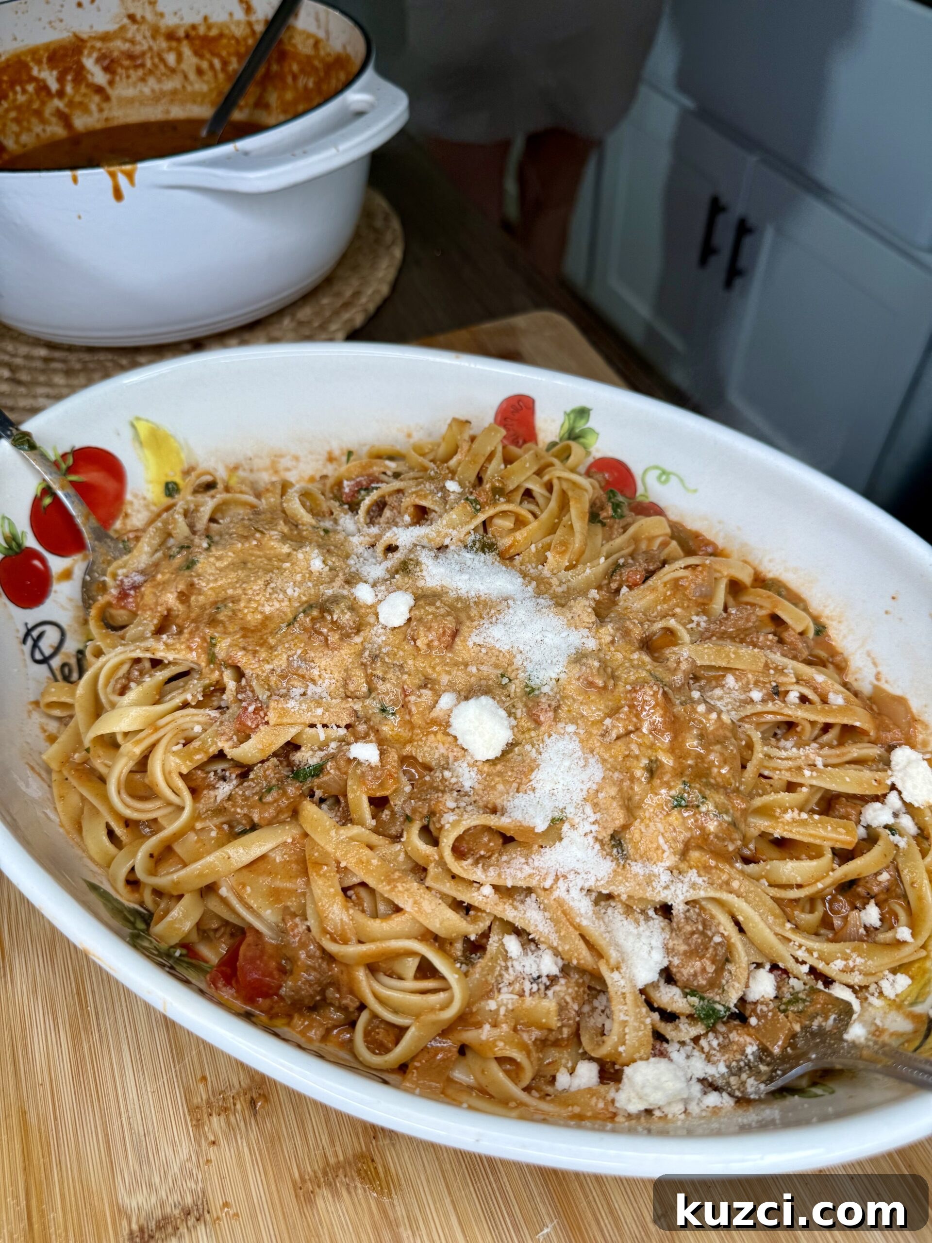 Creamy Sausage and Peppers Fettuccine 33 Sausage and peppers creamy fettuccine bowl