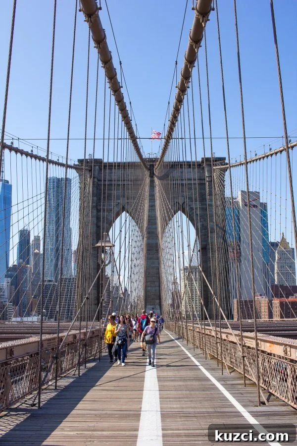 Sex and the City Filming Locations in NYC | The Brooklyn Bridge Sex and the City Filming Locations in NYC | The Brooklyn Bridge