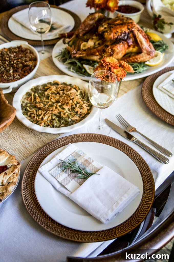 Thanksgiving Hosting Guide with Free Printable Checklist 5 Easy Guide to Hosting Thanksgiving www.thecuriousplate.com