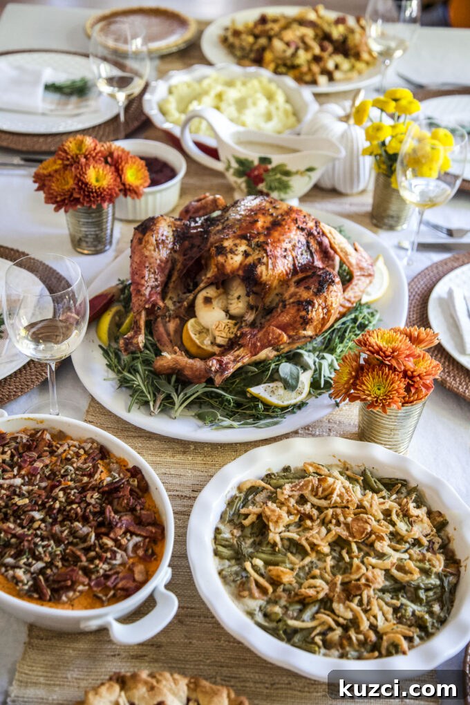 Thanksgiving Hosting Guide with Free Printable Checklist 7 Easy Guide to Hosting Thanksgiving www.thecuriousplate.com