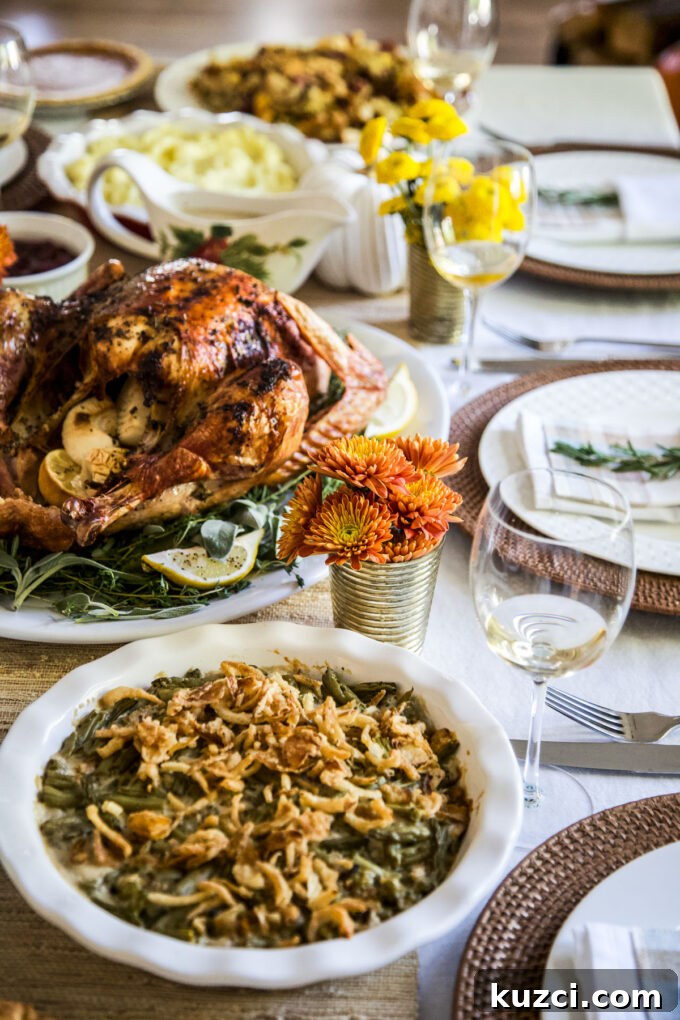 Thanksgiving Hosting Guide with Free Printable Checklist 9 Easy Guide to Hosting Thanksgiving www.thecuriousplate.com