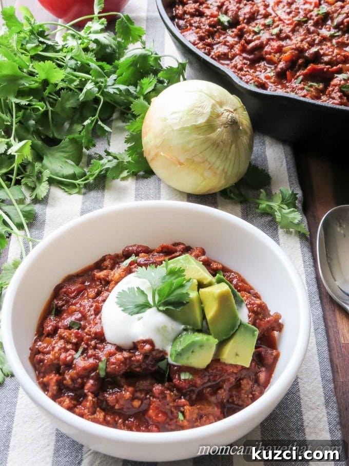 Low-Carb Chorizo Skillet Chili Recipe 2 Chorizo Skillet Chili is easy to make and extra delicious in 30 minutes! #lowcarb #keto #chili #chorizo #nobeans