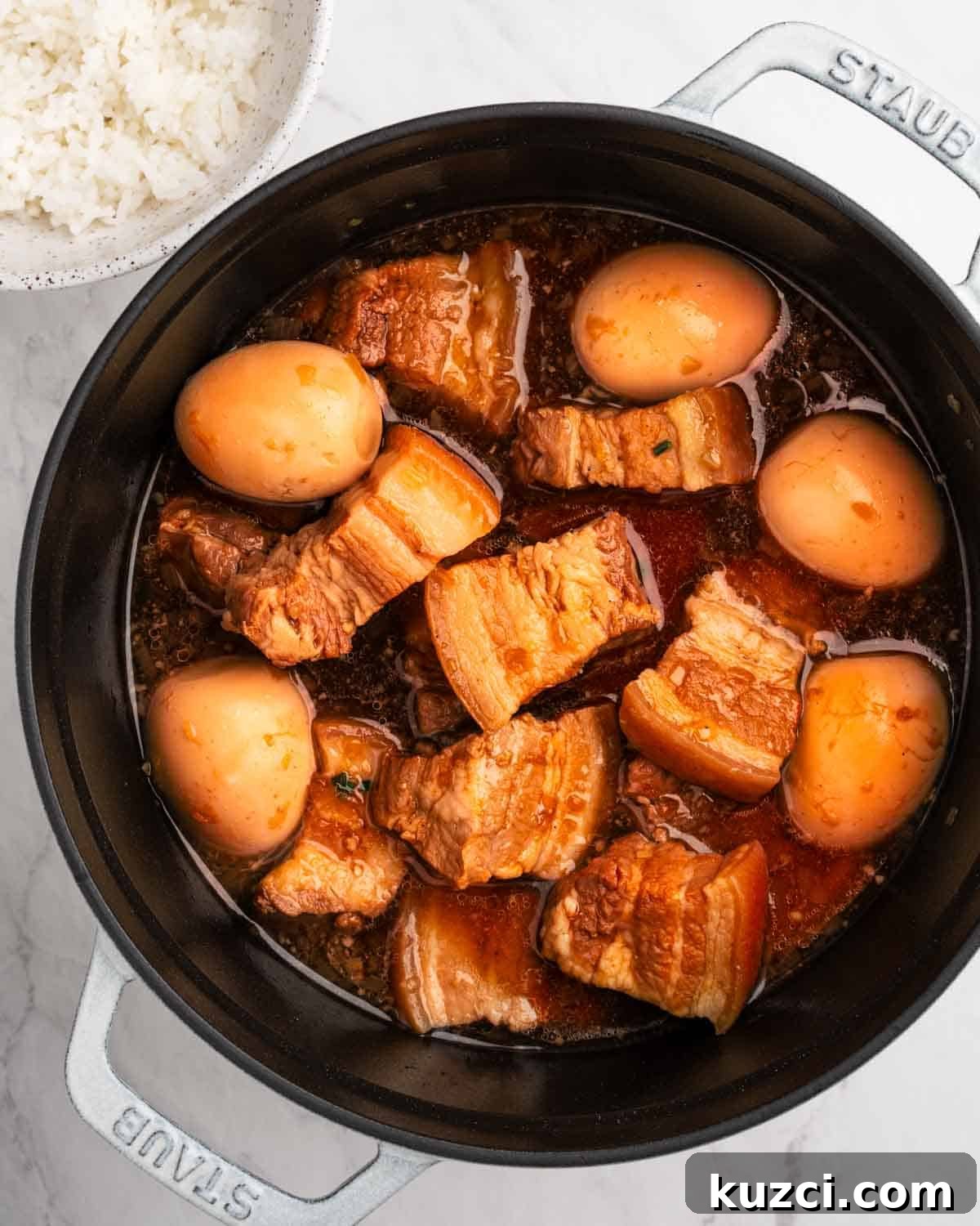 Pot of Thit Kho.