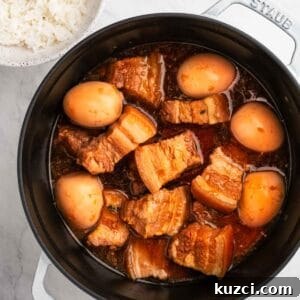 Pot of Thit Kho with side of white rice.