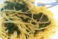Foraging the First Nettles of 2012